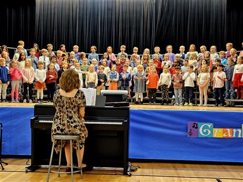 Shirley Hills Hosts Annual 'Grandfriends' Day'